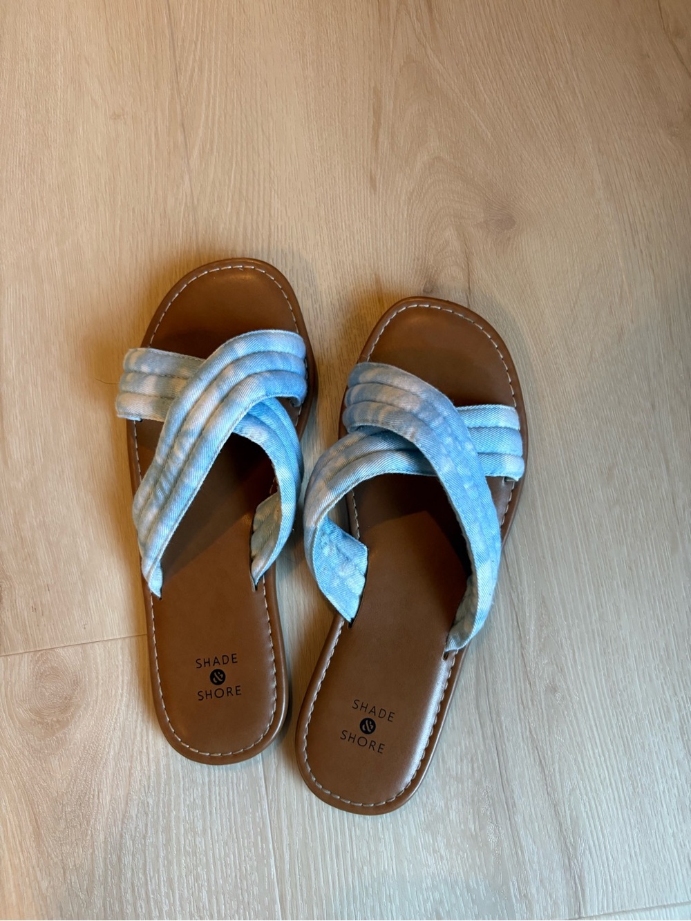 Shade & Shore Blue Tie-Dye Crisscross Slide Sandals